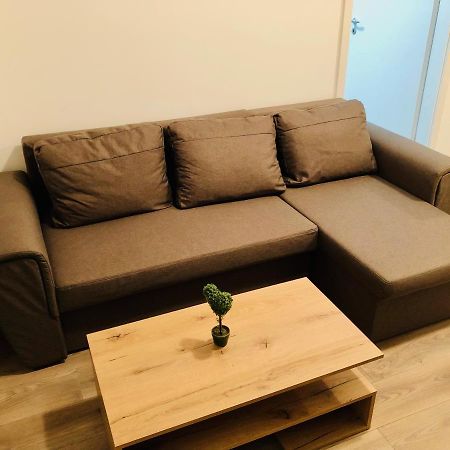 New And Modern Apartment Near Center At Vivalia Grand 티미쇼아라 외부 사진