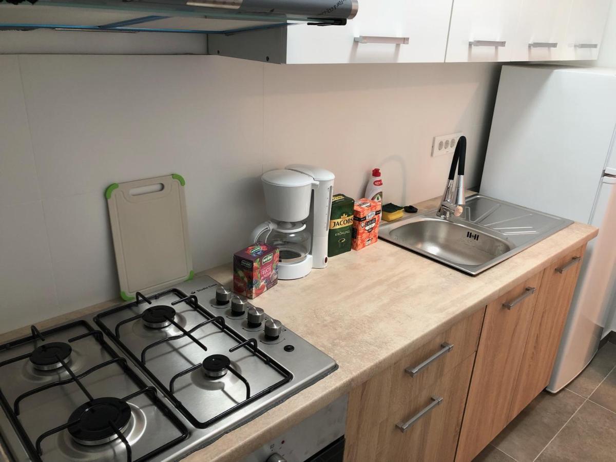 New And Modern Apartment Near Center At Vivalia Grand 티미쇼아라 외부 사진