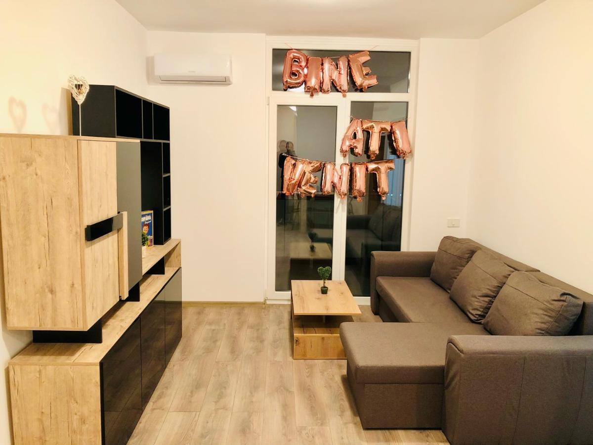 New And Modern Apartment Near Center At Vivalia Grand 티미쇼아라 외부 사진